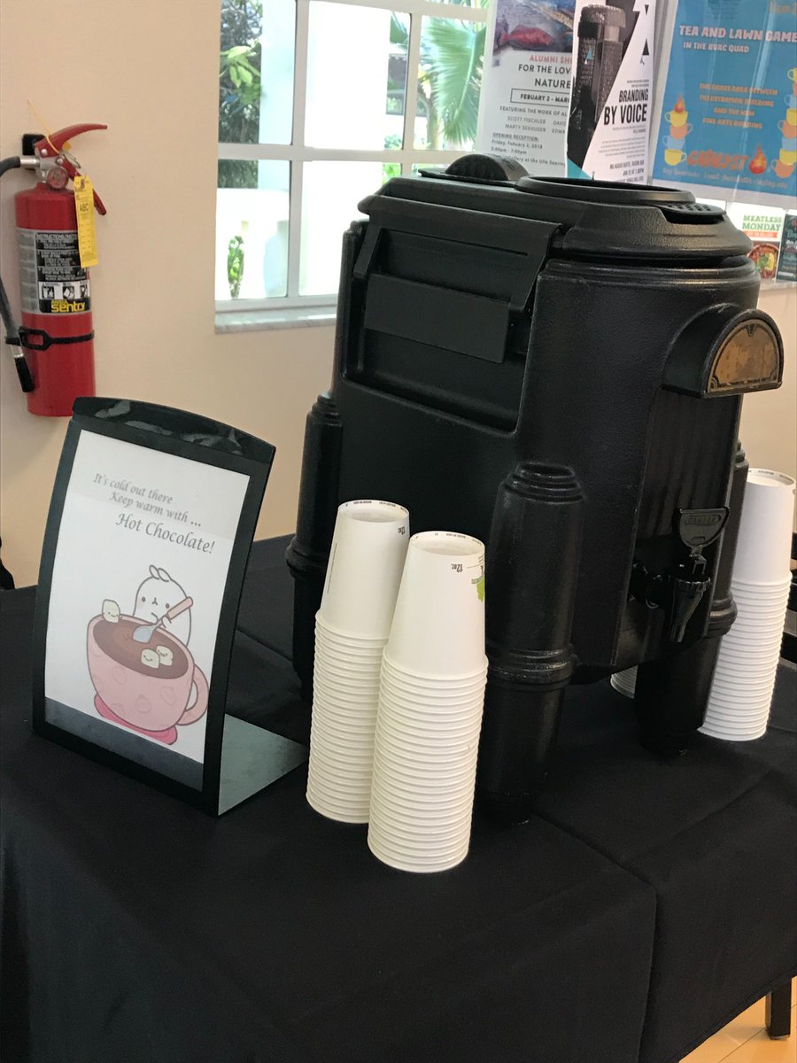 RinglingDining's tweet photo. Wow! We are freezing our glutes off today 😢 we are offering hot chocolate at Hammonds... stay warm, friends! #coldweather #cold #hotchocolate #hotcocoa #floridaweather #staywarm #ringlingdining #hammonds #hammondcommons @ringlingstudentlife https://t.co/R1vyS2sbdG