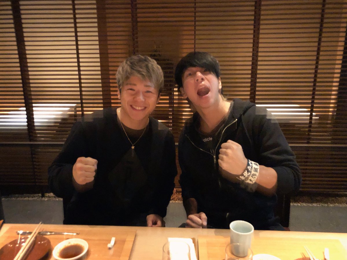 武尊 Takeru 今日は細美武士さんとご飯 初めてゆっくり2人でお話させて頂いたのですが 歳下の僕に本気で向き合ってくれて 包み隠さない言葉で時間が足りないくらい色んなお話させて頂きました 悩んでたことも吹っ飛んだしめっちゃ気合い入った 細美