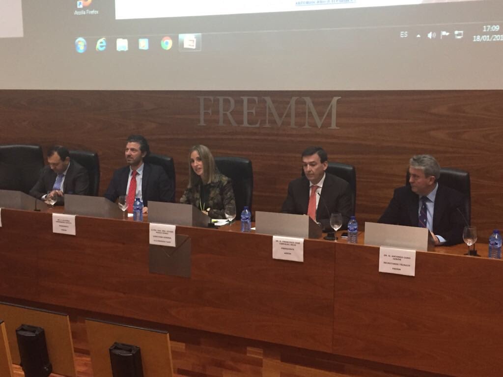 Industria_RM's tweet photo. Concienciados con la Seguridad Industrial y con unas reglas del juego claras.

Hoy en la XVI jornada técnica de protección contra incendios organizada por #Adeim y @fremm_es

Explicamos y aclaramos puntos de vista del nuevo RIPCI, que entró en vigor el pasado 12 diciembre. https://t.co/FP6yMysrjV