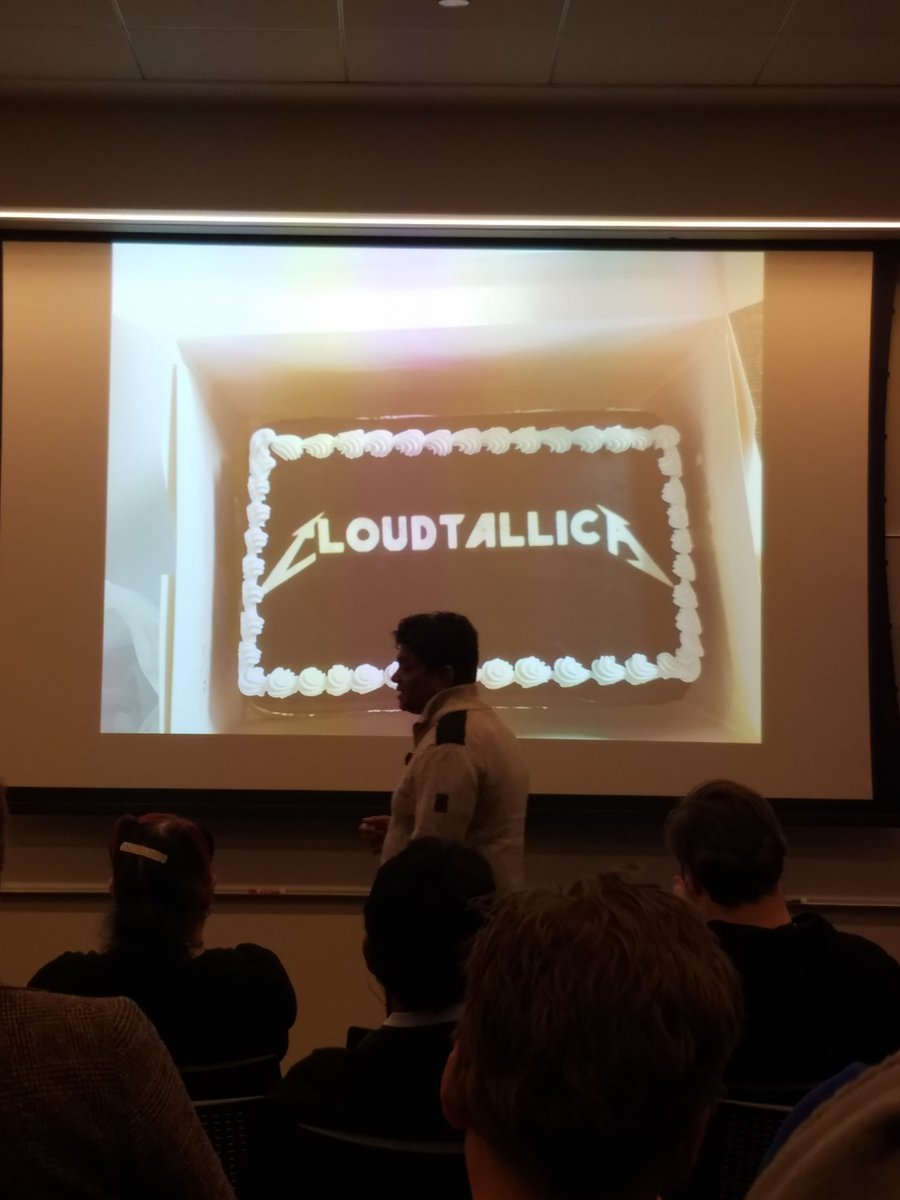 sonia_recruits's tweet image. Our cakes too have Cloud name 😎😁 @VZTechConnect #buildmoreawesome #devopsvz