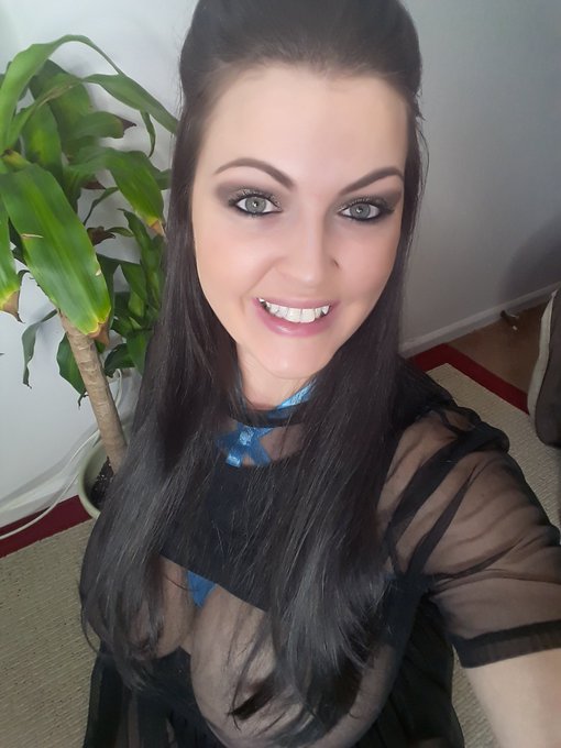 Go Splurge if you want to keep a smile on my face. Call me to hear my sweet voice.  Show Me Mutts #iwantclips<a href="/tag/eyes"class="tags"><span>#eyes</span></a><a href="/tag/niteflirt"class="tags"><span>#niteflirt</span></a><a href="/tag/iwantclips"class="tags"><span>#iwantclips</span></a><a href="/tag/sextpanther"class="tags"><span>#sextpanther</span></a><a href="/tag/teasecamgirls"class="tags"><span>#teasecamgirls</span></a>