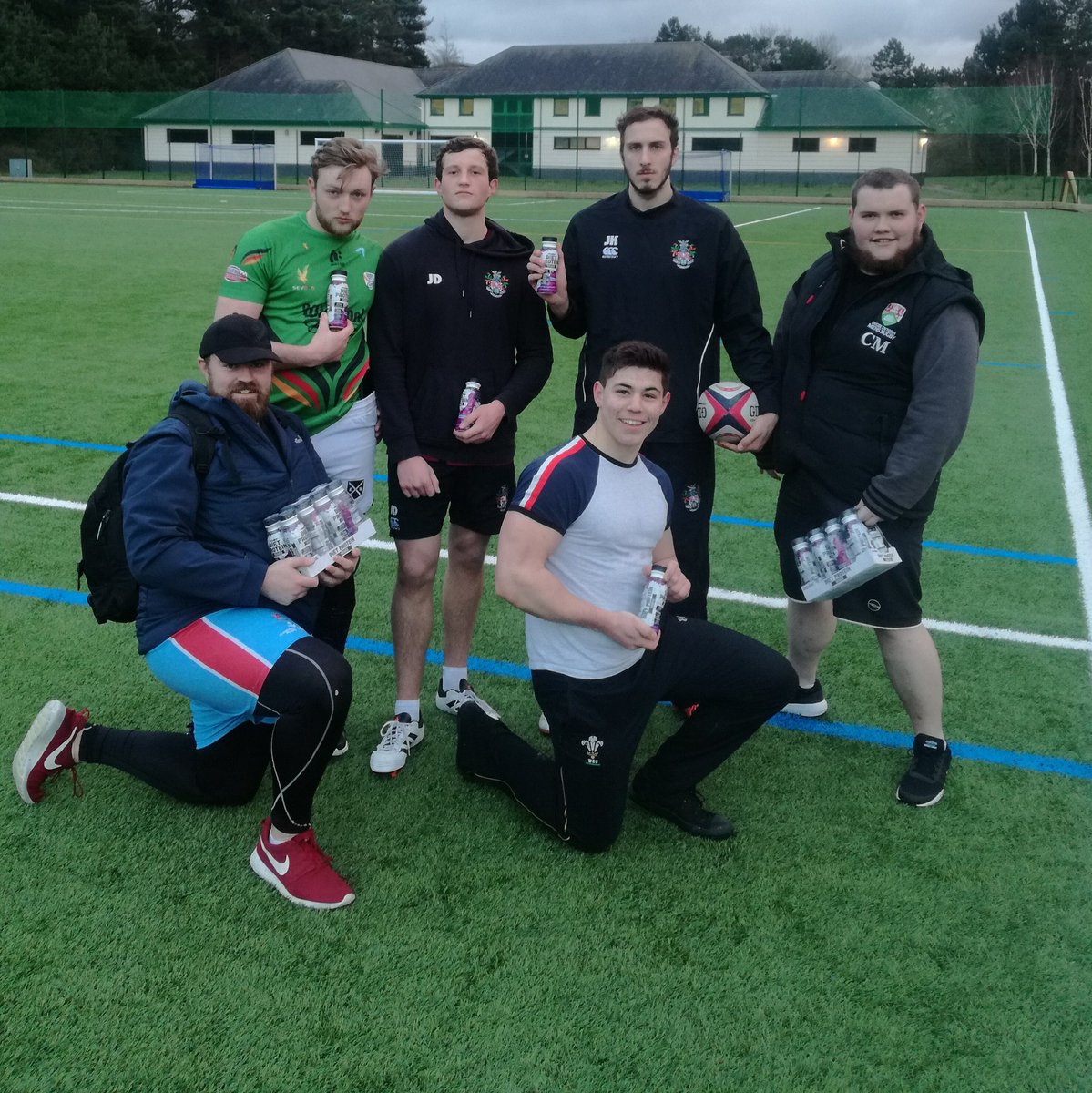 Some of the boys enjoying a shake courtesy of <a href="/Grenadeofficial/">Grenade</a> after training today on the <a href="/AberSport/">AberUni Sport</a> 3G pitch. Thanks @UMaberSU for the plug, cheers prop corner for the mass, ta Downing for the turnovers, shoutout Coulton for letting me use his #bicep.
#bulkingnotsulking
#HIA