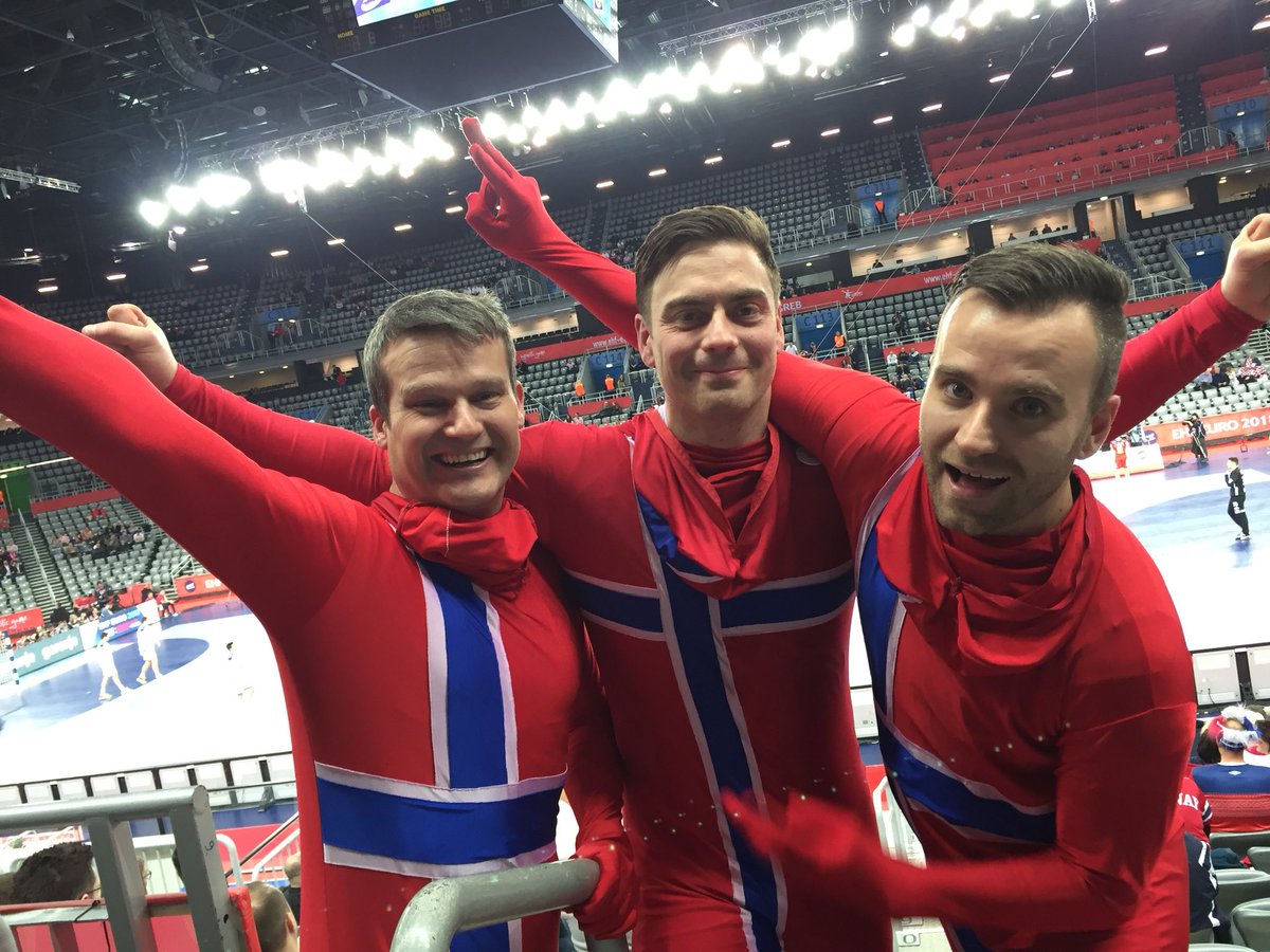 ehfel_official's tweet image. Could you be wearing more flag? These guys knows what’s up, enjoying @NORhandball lead mid-way through the first half here in Zagreb! #ehfeuro2018 #SRBNOR