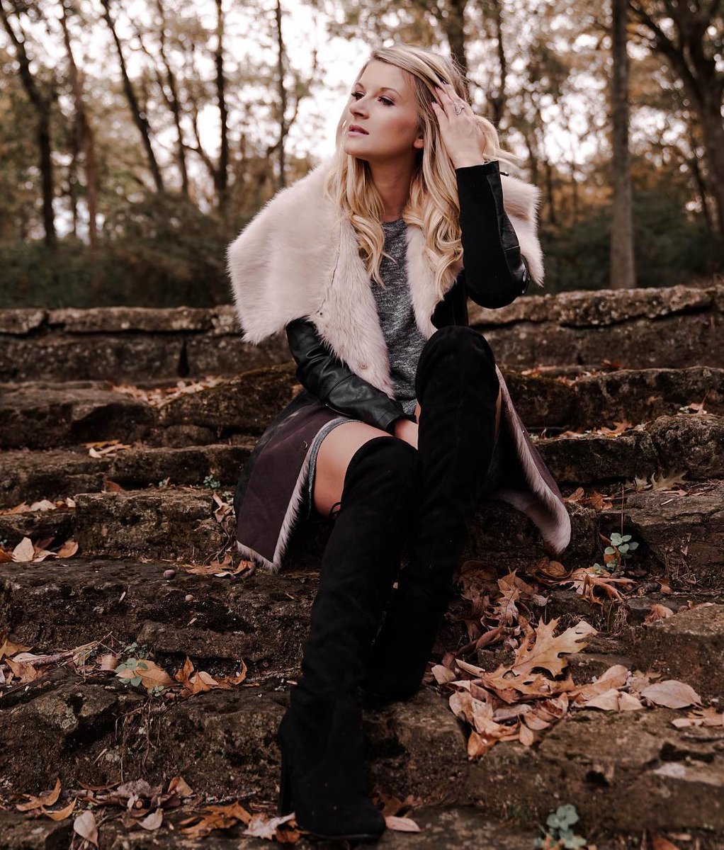 He said I wanna see you again
But I'm stuck in colder weather
Maybe tomorrow will be better
Can I call you then.. - Zac Brown Band. #tbt #zacbrownband
📷 @jimmyfisco