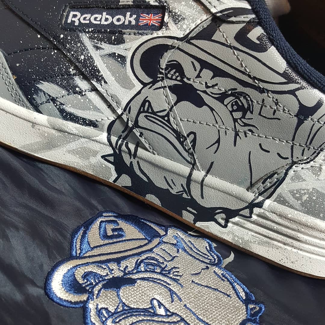 CuSTheArtist's tweet photo. Obsessed with the #Georgetown logos. Had to throw them on some old school type @Reebok @ReebokClassics #Hoyas @GeorgetownHoyas #WashingtonDC #bulldog #angelus #angelusdirect #sneakehead #CusTheArtist https://t.co/rF5ZKI7koc