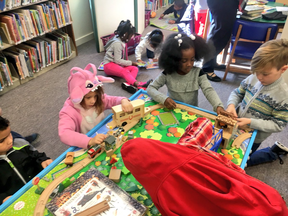 KimCastellucci_'s tweet photo. Thank you @NPBLibrary for having us! I can’t tell you how excited they were to be there for the 1st time today!! https://t.co/n49W42uS6N