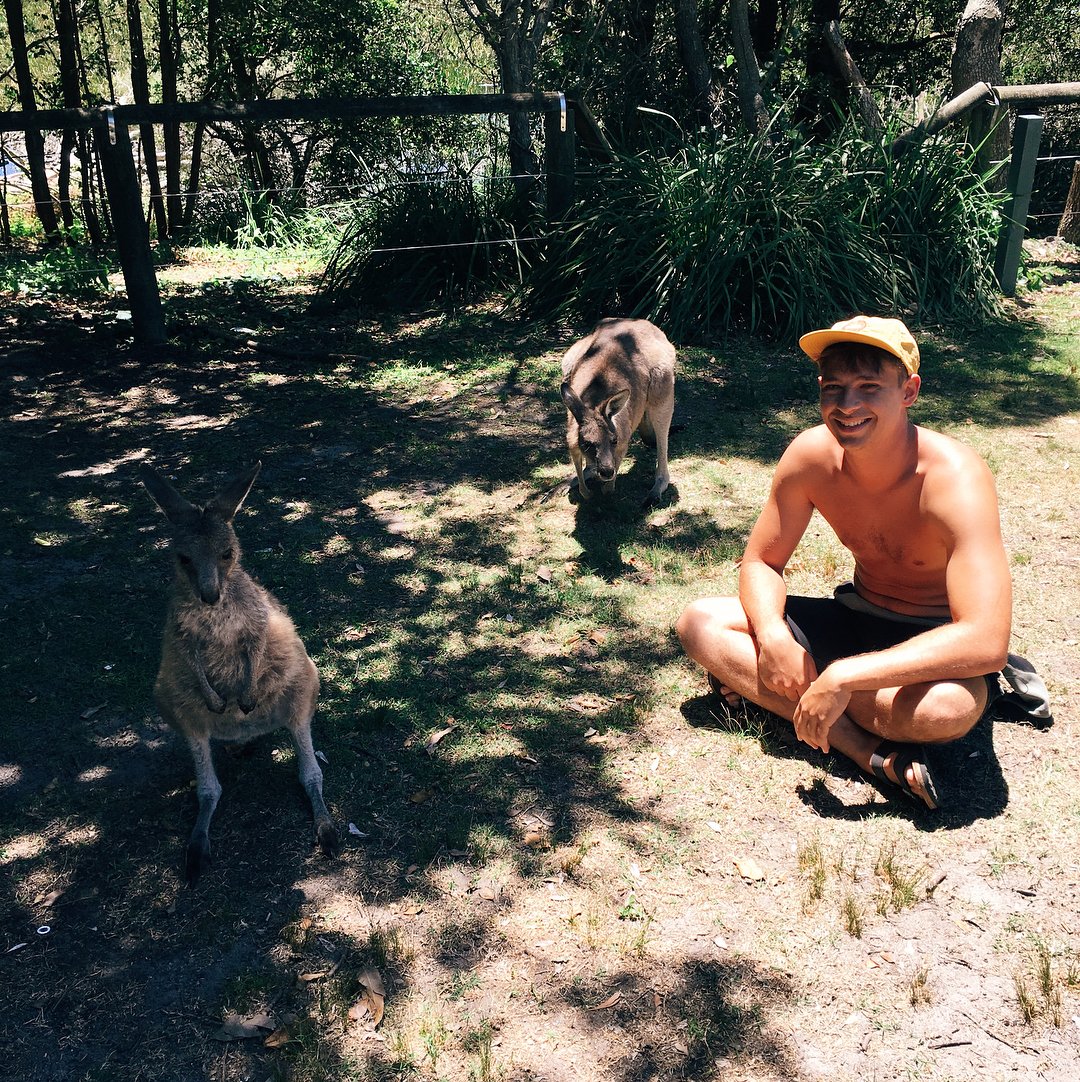 flumemusic's tweet image. new frens