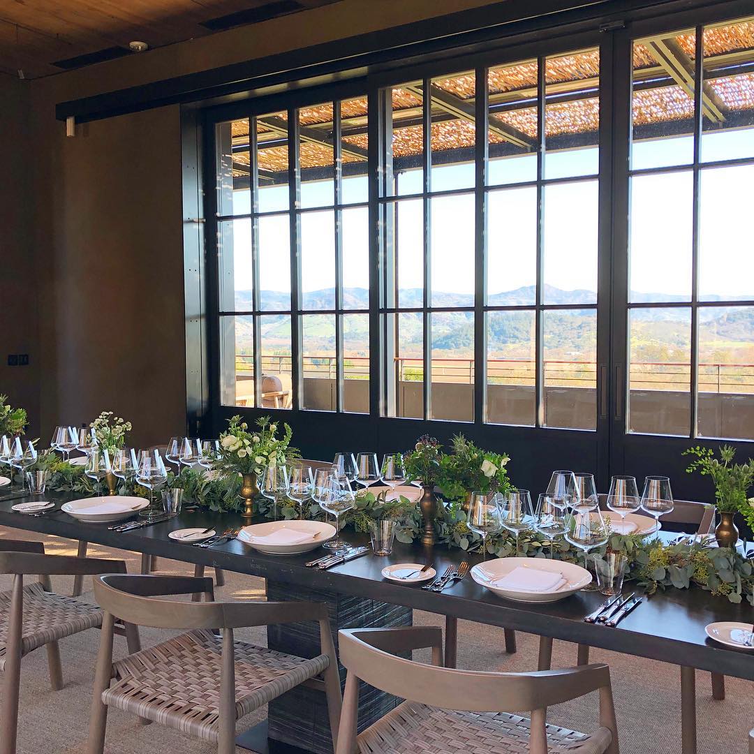 Bright’s #chargers are ready for some complementary #wine to join them! We loved working with ROQUE Events + Valley Flora + Estate Events by Meadowood + Promontory for an amazing birthday lunch with an amazing view! #Repost