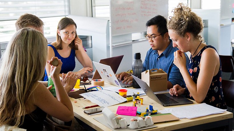 elearningfeeds's tweet photo. 10 Ways To Support The Development Of Your Digital Learning Team In 2018 https://t.co/82E5V4b0PY #eLearningProjectManagement #DigitalLearning https://t.co/jZwAwpCt7f