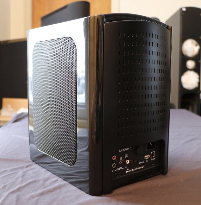 goldeneartech's tweet image. "Seeing it in person at the end of my last day after a loooooong show was a personal highlight for yours truly..." - Mike Mettler on the GoldenEar Digital Aktiv 3 from CES 2018.

Read more here: bit.ly/2Dj9MWm via @HiResAudio