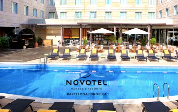 novotelcornella's tweet photo. Seguramente ya hayas vuelto a la rutina del trabajo, pero no te preocupes porque nosotros te proponemos un afterwork para disfrutar de un ratito de descanso en #novotelbarcelonacornellà

#happytoseeyou #afterwork #drinks https://t.co/7jDkKMDALa
