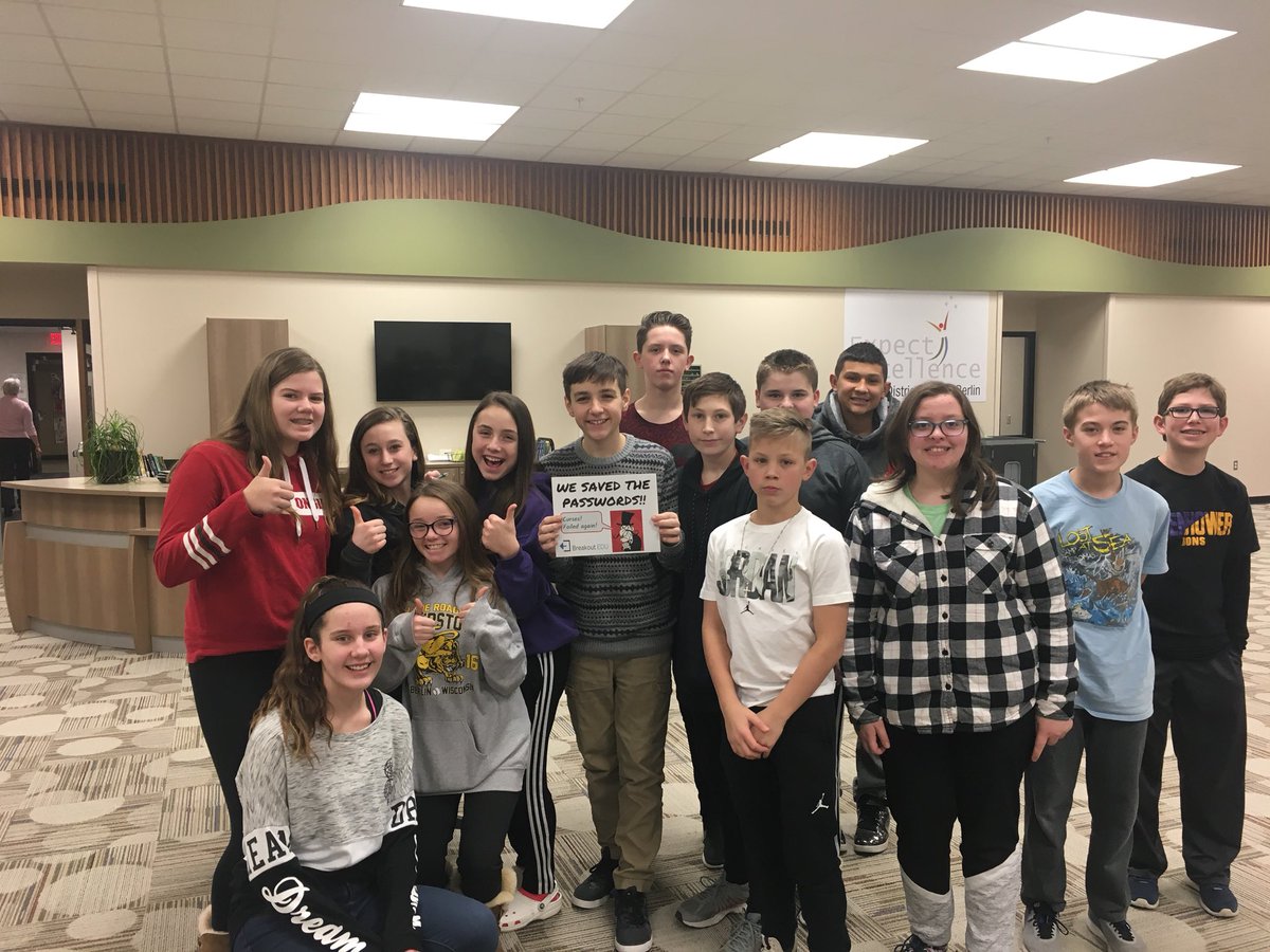 IkeLearnCommons's tweet photo. We broke out - C2 class!  #sdnblearns https://t.co/KHoPbqSDpR