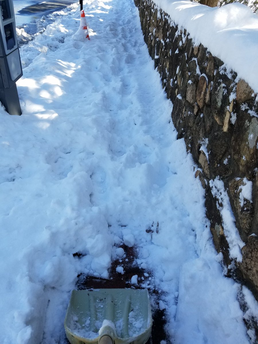 StephenIannotta's tweet photo. A little snow can't stop us! Shoveling the sidewalks for those who brave the elements and make it to this afternoon's @uncwbb game vs. State. S/O to the boss, @icjohnnyb, for setting the example for @brett_botta and I! #TheShowGoesOn #NoDaysOfd https://t.co/WSGapKTsGy