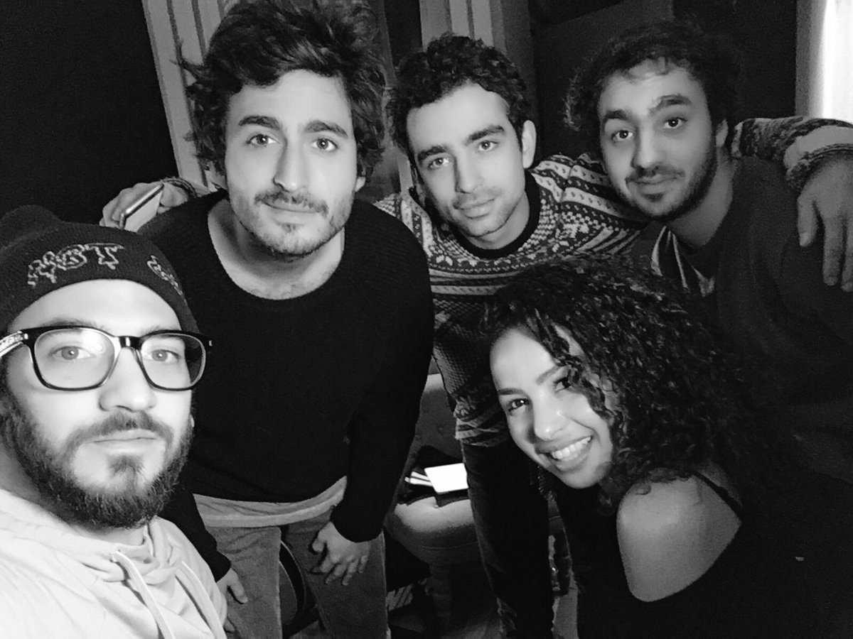 thecityglitch's tweet photo. 2018🔛‼️📝🎼🙌🏽🌟🔊🔊
#TheCity #studio #JØka #AmØ #Symon #Eliot #Paolo #paris #lab #songwriter #singer #producer #musician #musicproducer #Glitchezzz https://t.co/c3zkciHZhJ