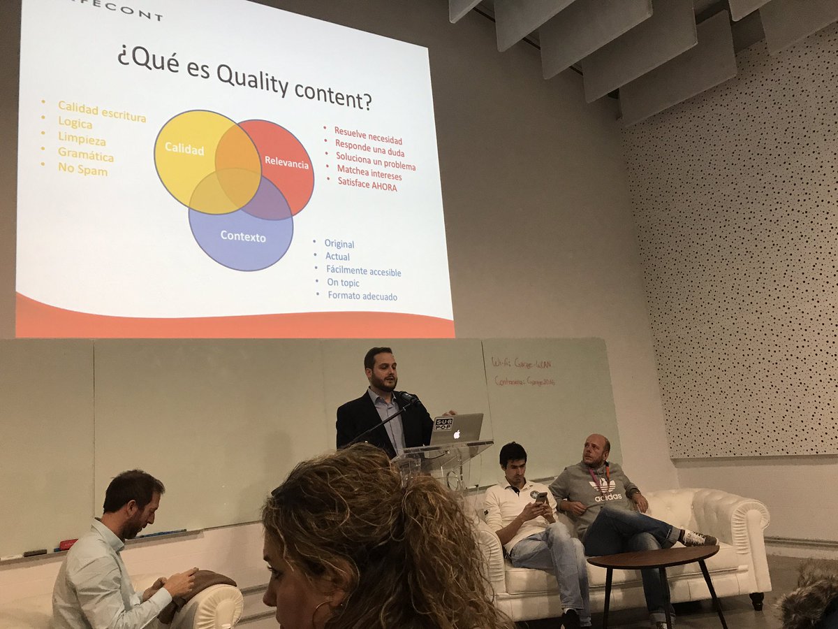 txapao's tweet photo. Presentation of @SafecontEN #seo tool at #eventoseo #eventoseotools #toolsmadrinspain #machinelearning #ai https://t.co/A8BORw8BxW