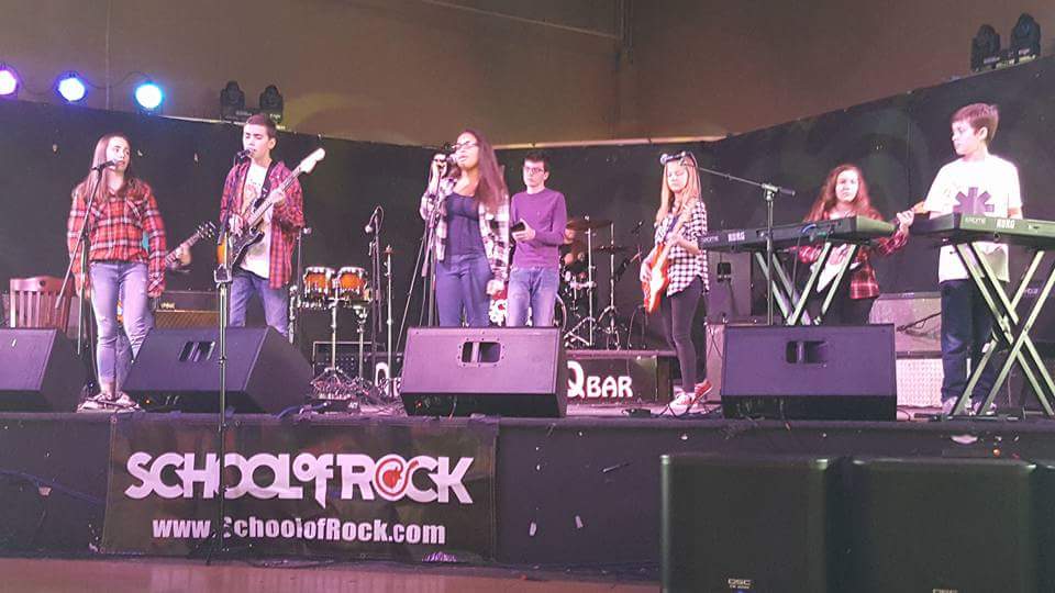 #TBT pic from our Tasty Jams show in 2016 - One Hit Wonders, Motown, and The Who this Sat at QBar Glendale Heights and next Sun at Base Camp in Lisle!