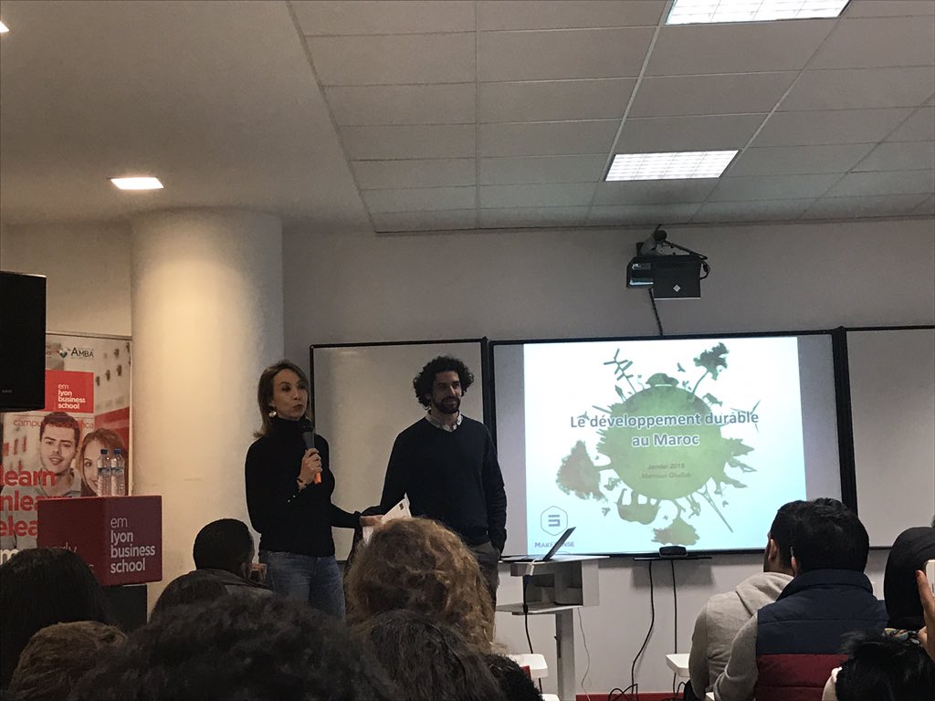 imazoulaye's tweet photo. Conférence très enrichissante: le développement durable au Maroc par Mr. Mamoun Ghallab #CycleconfsEM #earlymakers @emlyon_casa https://t.co/9Lf34CKEc8