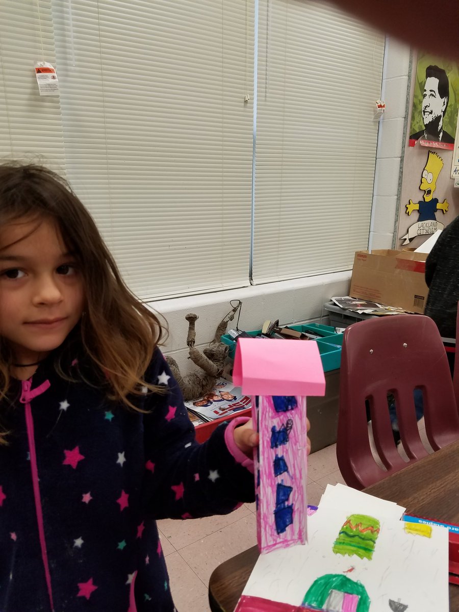 mrpauln58's tweet photo. Kinder making cool buildings #JDAinspired https://t.co/8FgttroCck