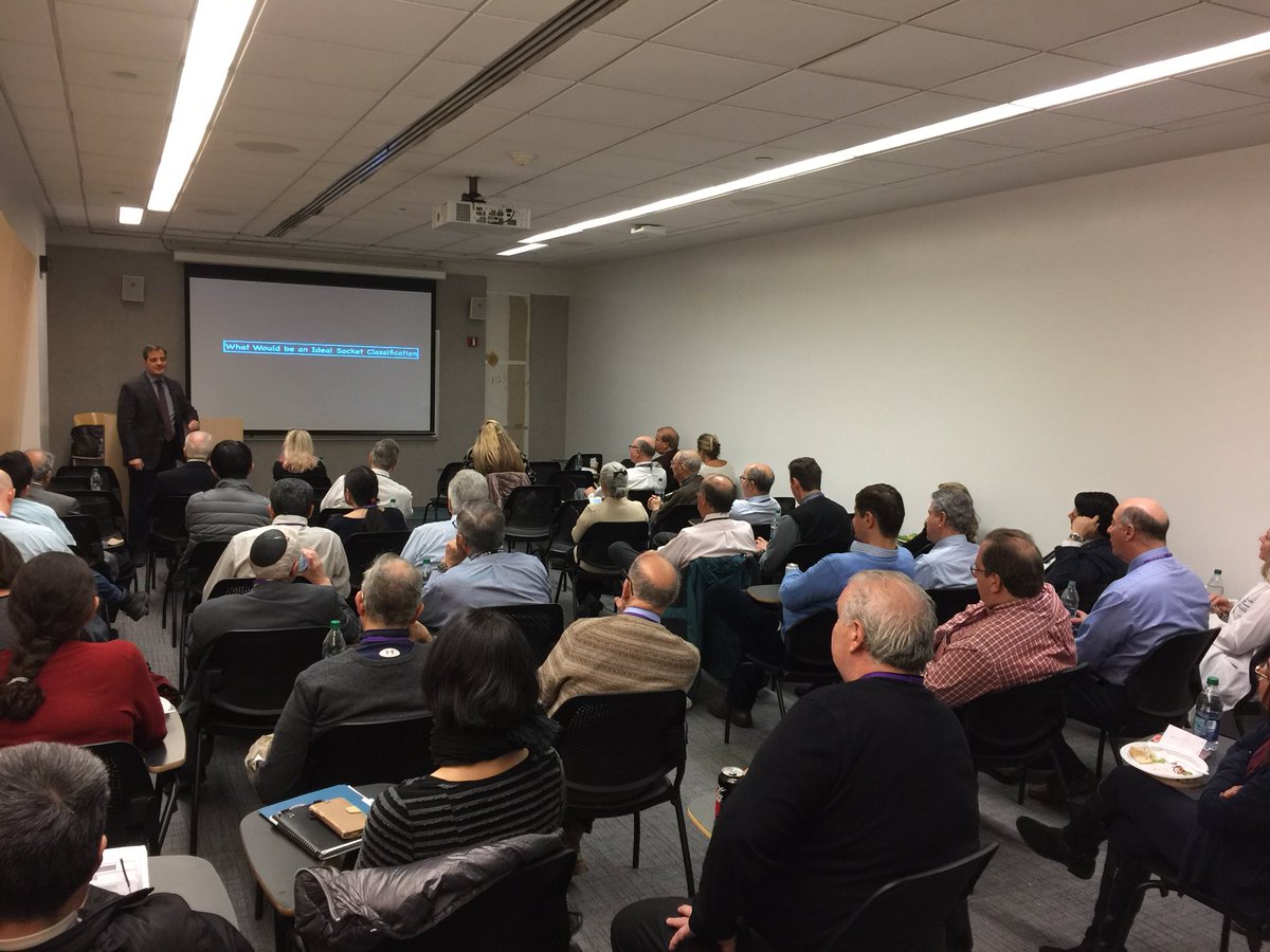 Edgardelchaar's tweet photo. Gave lecture for my colleagues @NYUDental in the pre-doc part of the perio month. Topic“complications in Periodontics and Implant Dentistry”. reconnecting my colleagues with the beauty of our specialty #periodontics and #dentalimplants #periodonticslovers #nyurock #nyucd https://t.co/lJvgrXYnu2