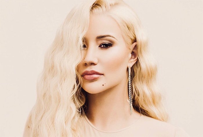 RapUp's tweet photo. Iggy Azalea previews Quavo-assisted single "Savior" https://t.co/y1odcjG4U5 https://t.co/g5o5zCANR0