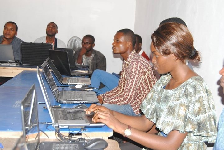 Prince_PUAT's tweet photo. Formation des formation de la deuxième édition de l'ADA
#ADA242
#AfricaDigitalAcademy https://t.co/rwtoPg2x2U