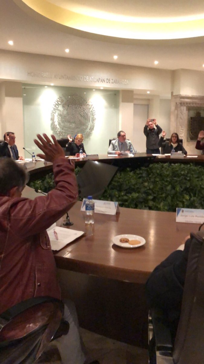 CommConnect_'s tweet photo. Unanimous vote from the local government in our favor. Big things coming for #OWOC and the people of Atizapan. #OWOC #Development #Empowerment #ConflictResolution https://t.co/psmXSJ1ag1