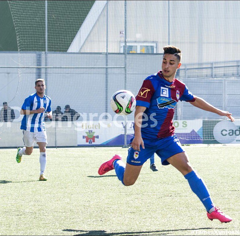 A pesar de no ser mi mejor etapa deportiva, un orgullo haber formado parte del <a href="/UPLangreo/">UP Langreo ⚒</a> durante estos años, donde me han tratado como si estuviera en casa y de donde me llevo grandes amigos, mucha suerte en el futuro y hasta pronto, Puxa Unión! ❤️