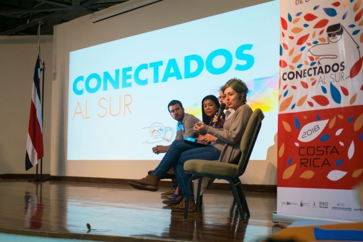 PulsanteOrg's tweet photo. Una de las discusiones de #ConectadosAlSur en #CostaRica fue la inclusión digital de los jóvenes y los procesos de enseñanza para docentes y padres 🙌https://t.co/O1KR0z6RI9 https://t.co/CDvU1ovB4D