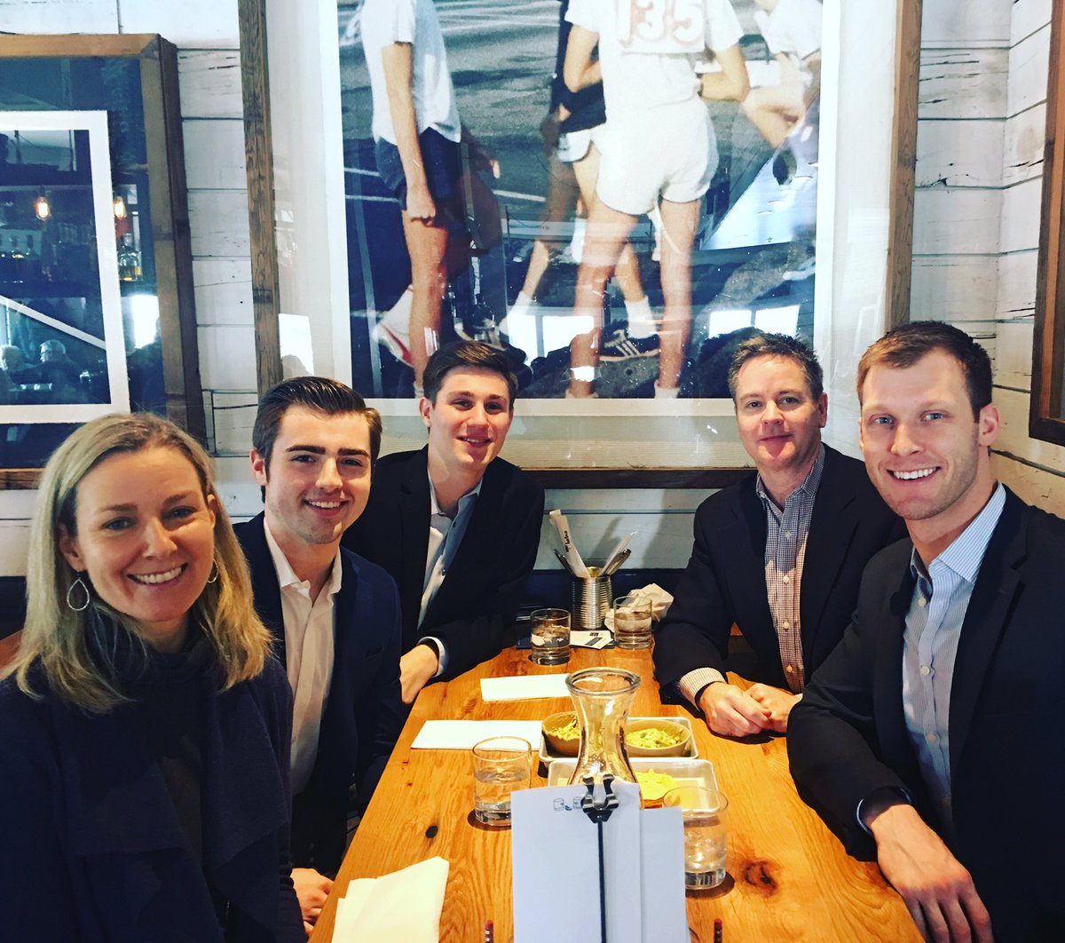 veronicamolli's tweet photo. @HuntScanlon @scottscanlon2 @cyber_sn So great spending time with the HS crew today! #recruiting #cyber #HuntScanlon https://t.co/2g1JcpRgz3
