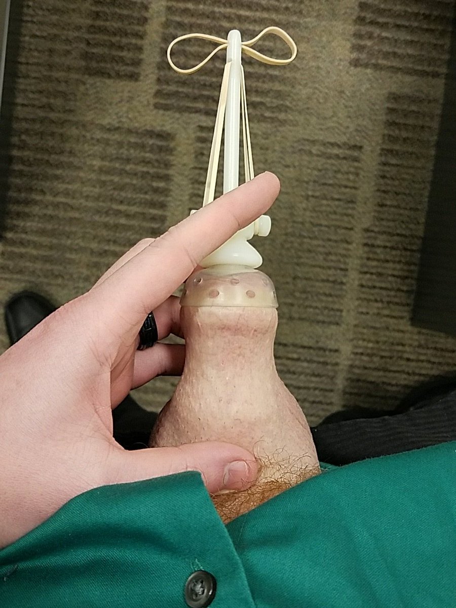 Tugging2200's tweet photo. Day 18/2200 New bands on my DTR mean I need to be careful when tugging. Let's see how long this one lasts! https://t.co/ptOQm6G69a