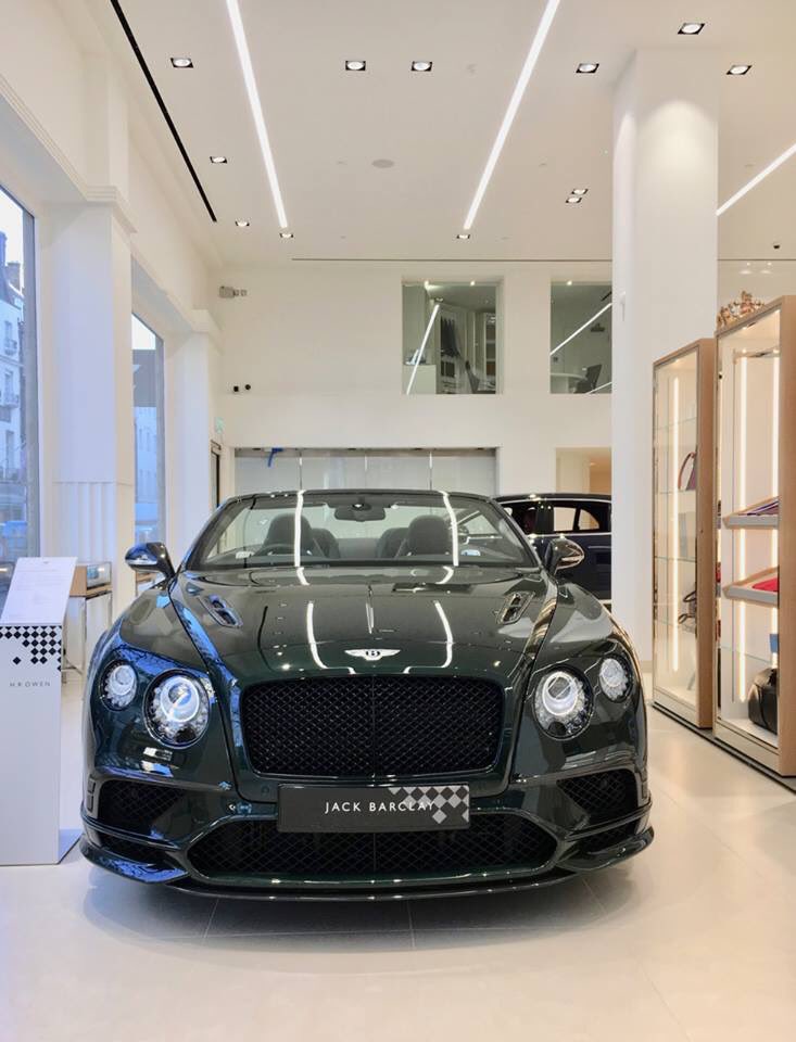 IPLimited's tweet image. Some more photos of a stunning showroom.