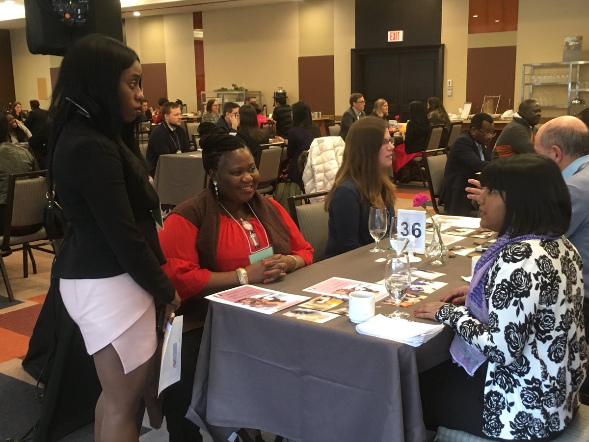 CrossroadsIntl's tweet photo. Our partners from @ErnestinesWS interact with international volunteers to learn about their experiences overseas. #TogetherStronger https://t.co/NveThai9k4