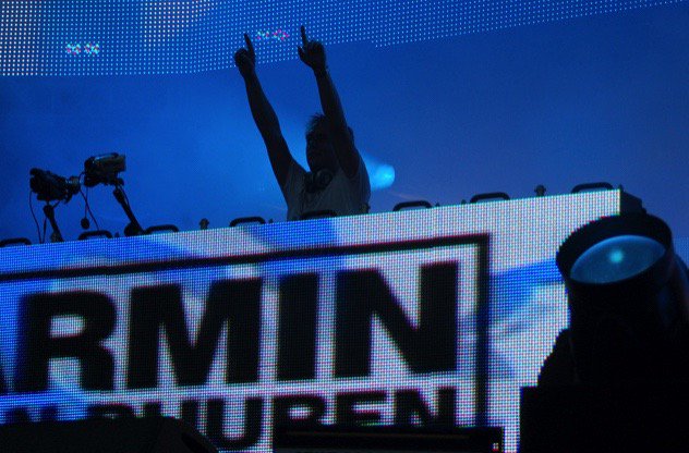 LvAVB_ASOT1PNW's tweet image. Hands up high ⬆️🙌🏽⬆️🙌🏽 On Hour Two #Trancefamily With @arminvanbuuren @rubenderonde @asot on #ASOT849!! 🙌🏽🙌🏽🙌🏽😀 
In A State Of Trance🙈🙌🏽🙈💃🎶🕺💖🤗😊
(Margaret Schlamp-Seattle🇺🇸)