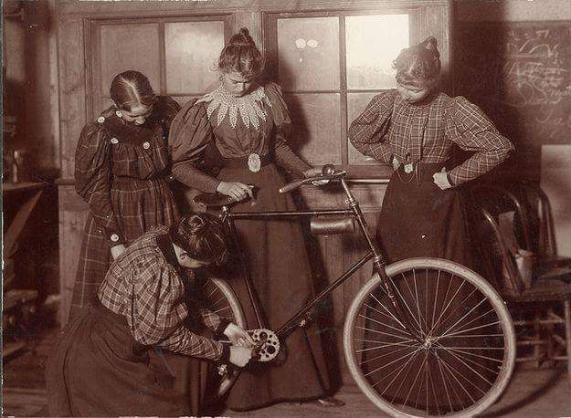 classicretro's tweet photo. Look after your bike ....    and your bike will look after you ..... #bikemaintenance https://t.co/qsdWI2YJPg