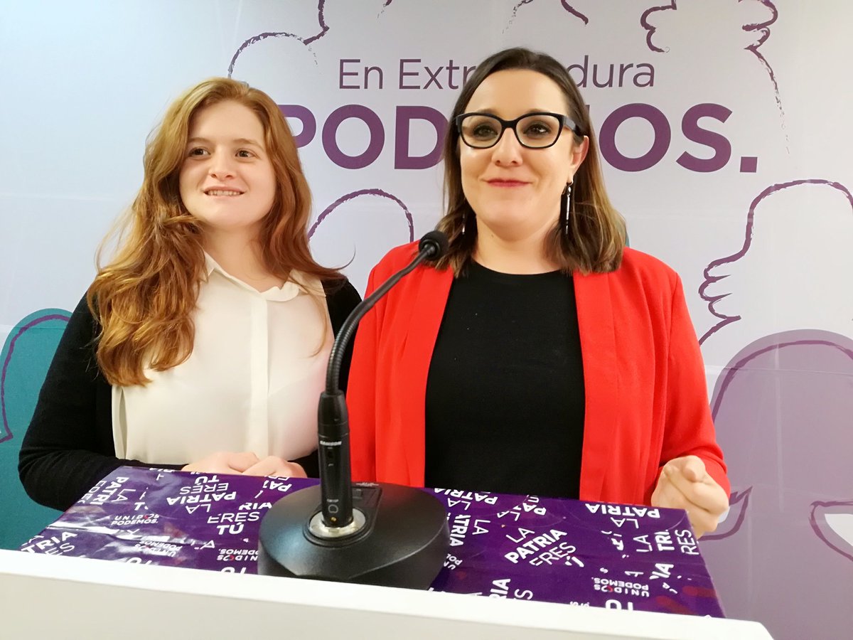 Podemos_EXT's tweet photo. .@Podemos_EXT y @CLM_Podemos se han reunido hoy para poner en común estrategias y líneas de trabajo entre ellas la reivindicación por un #TrendignoYa para #Extremadura y #CastillaLaMancha
#TrabajamosPorLaGente 🏃 https://t.co/az5sojx1IK