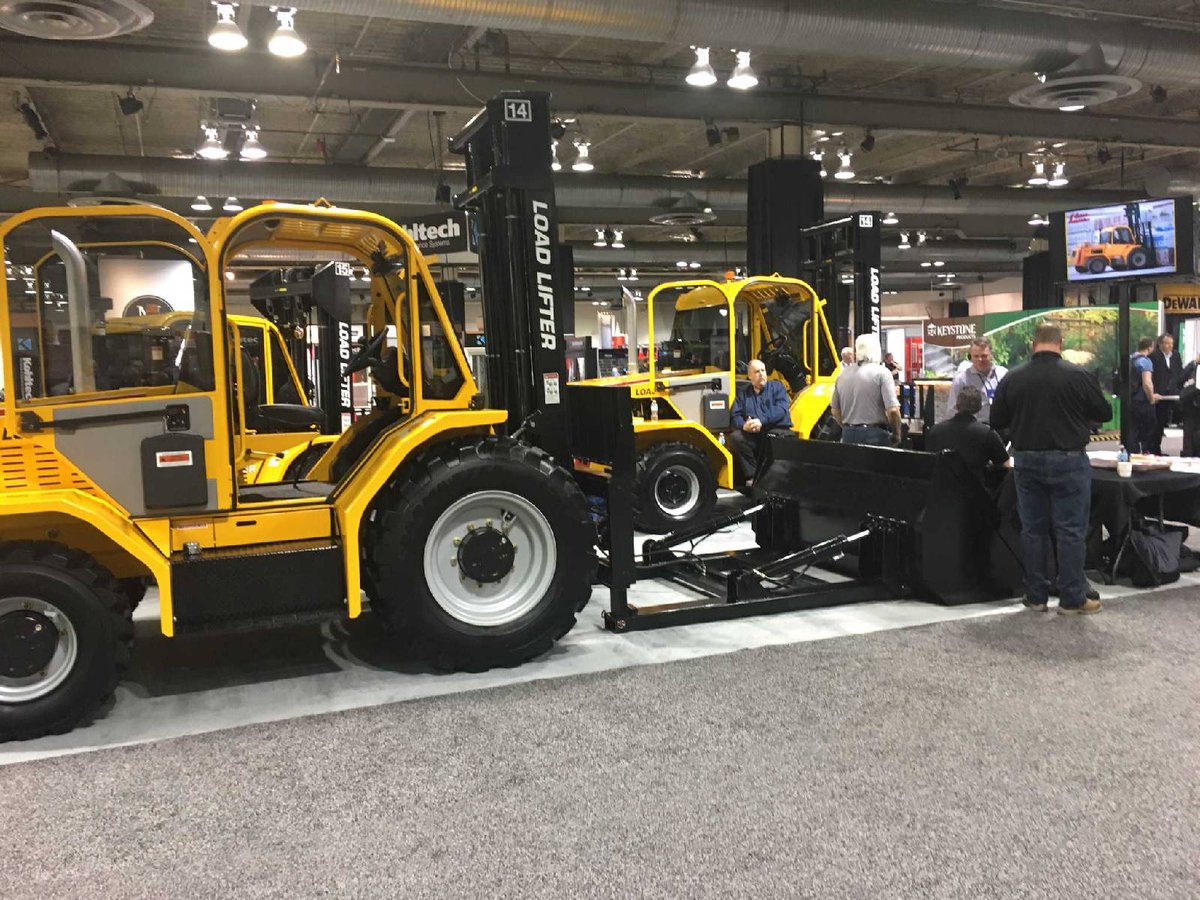 Westmatforklift's tweet photo. Come say 'hi' to us! We are with Load Lifter and Toyota down at the 2018 @WRLAInc Show. Come check out what we have to offer or just visit and get  to know the staff. We look forward to see you all! @ToyotaForklift @Load_Lifter #WRLA2018Show #forklift #lumber #yyc https://t.co/TErMvleP5t