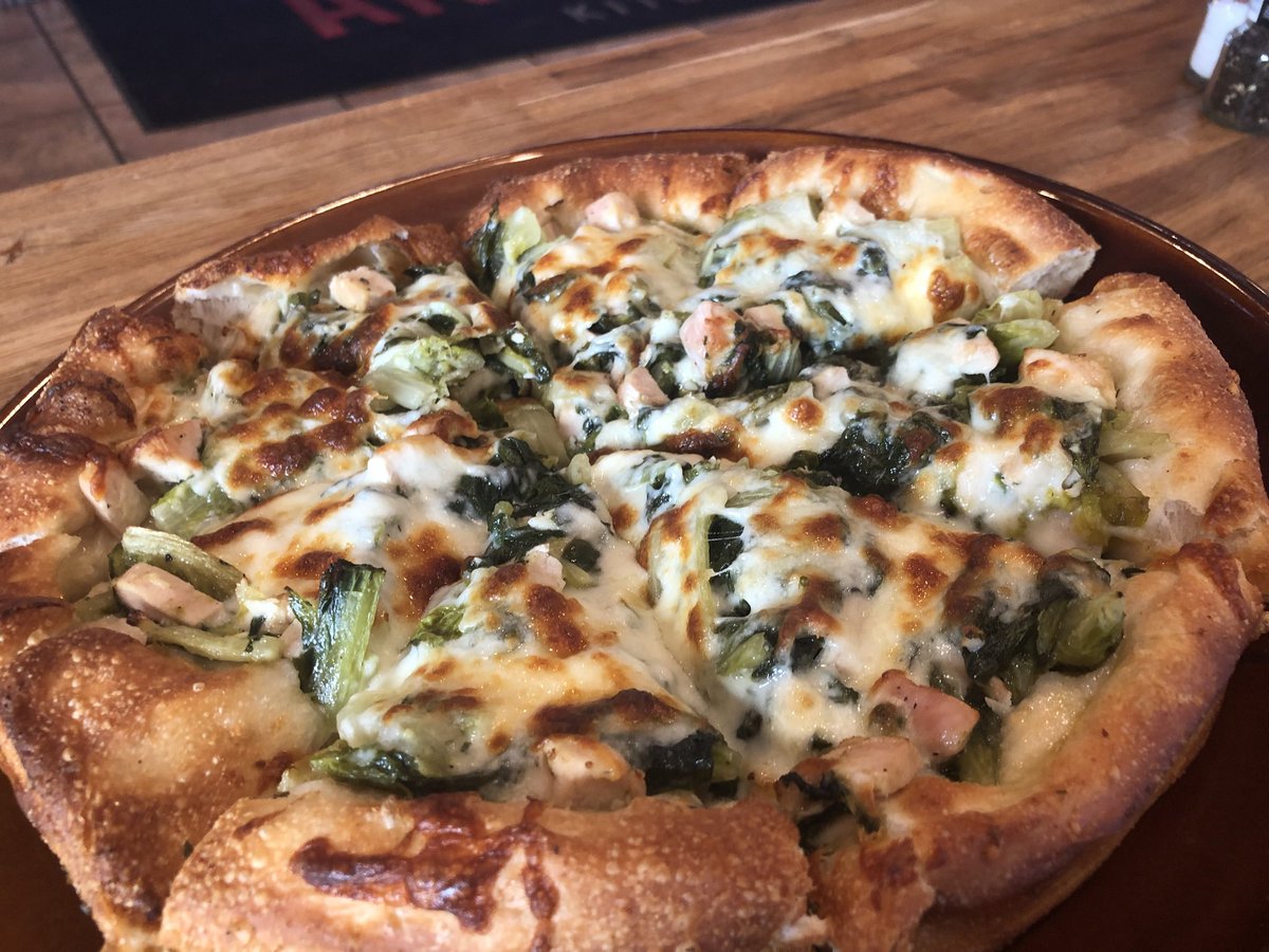 AntonesKitchen's tweet image. New pizzas are here! AntonesKitchen.com #pizza #feedthefamily