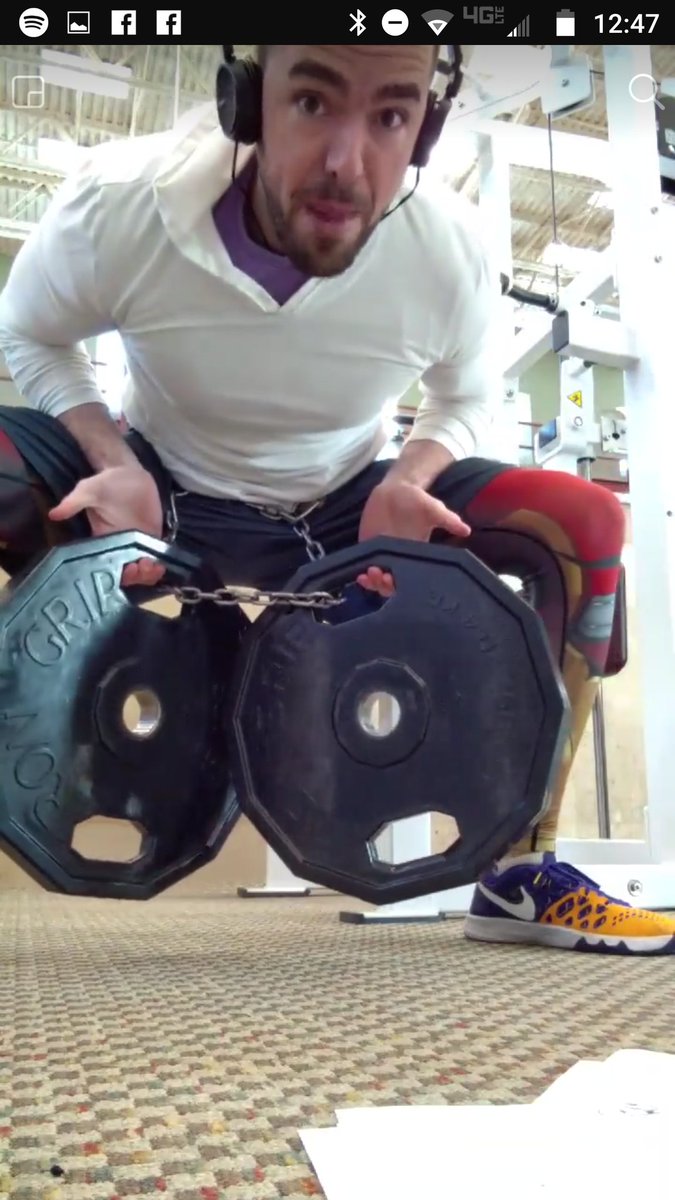 andybinger's tweet image. In response to the 12 dips video posted by by that Philly fan prepping for Sunday...here's how we roll in Sota. @PAOnTheMic