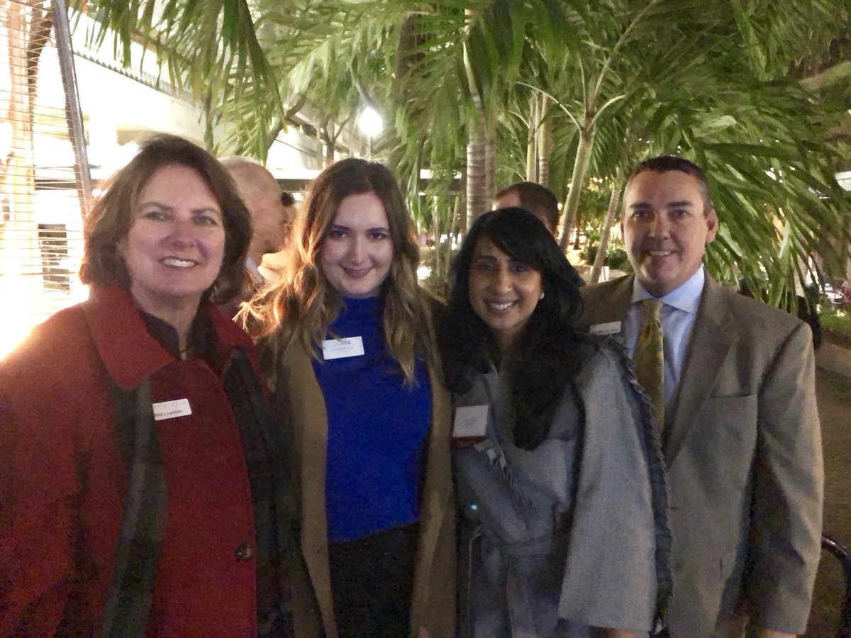 A cold but fun night at the <a href="/TBBJnewsroom/">Tampa Bay Business Journal</a> Book of Lists party! With <a href="/RitalowmanRita/">Rita Lowman</a>, <a href="/hapatel9/">Hanisha Patel</a>, and Rob of @pilotbank, Pegge of @xxifinancial, Jake of <a href="/TastesTampaBay/">Jake</a>, and Doug and Brad of <a href="/VenditaTech/">Vendita</a>!