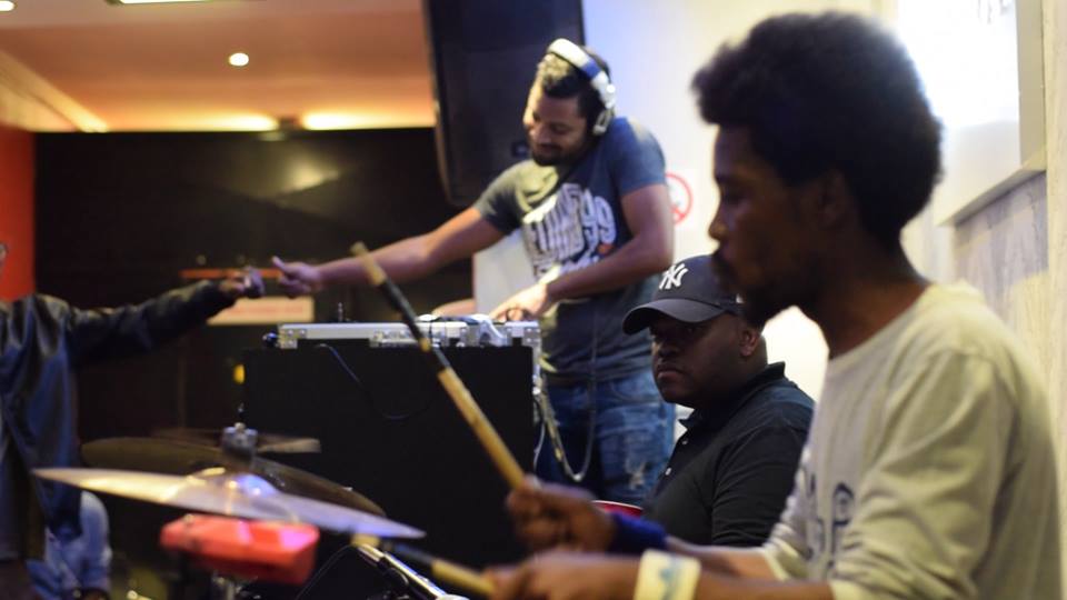 ProMohPat's tweet photo. The moment you think its over, it is just the beginning of more great things.#Phandason #dankie @Seedoflife7 @AntoineDunn @afrojack @aa @DJFreshSA @ralf_music_dj @euphonik @djcleo1 @DJ_LS97 @OskidoIBelieve #TopBilling25 #SkeemSaam #TheQueenMzansi #UyangthandaNa #MetroFM https://t.co/DFgcDyxLdL