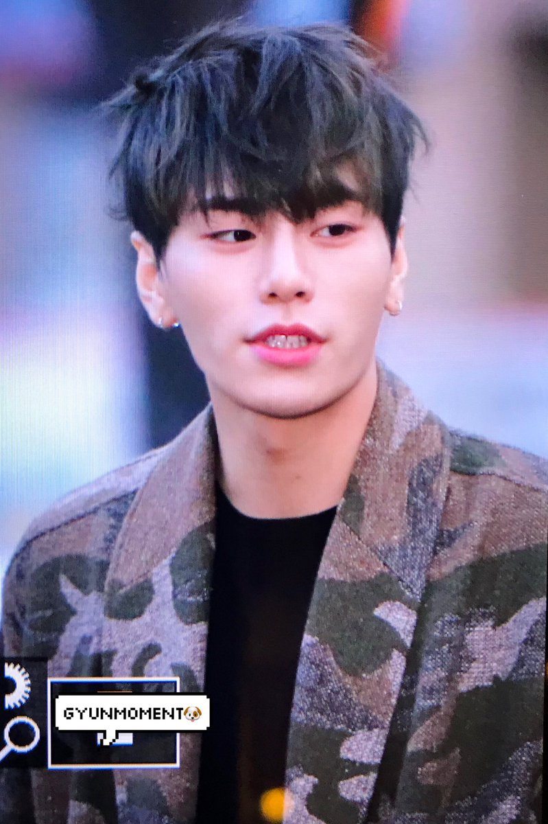 균모먼트 tweet media