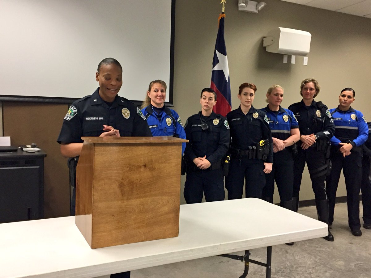 Chief_Manley's tweet photo. Proud of all that make up the @Austin_Police family. Excited to stand w/some of the women who followed the calling to be a public servant. The calendar highlights the strength, passion &amp; compassion it requires to be in law enforcement. Ask @JoinAPD how to join our team. https://t.co/D0H7FhIiSv