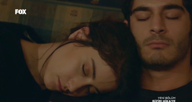 baris_NH's tweet photo. Nos quedamos dormidos juntitos  #bırakmamseni https://t.co/05oRMSOnpc