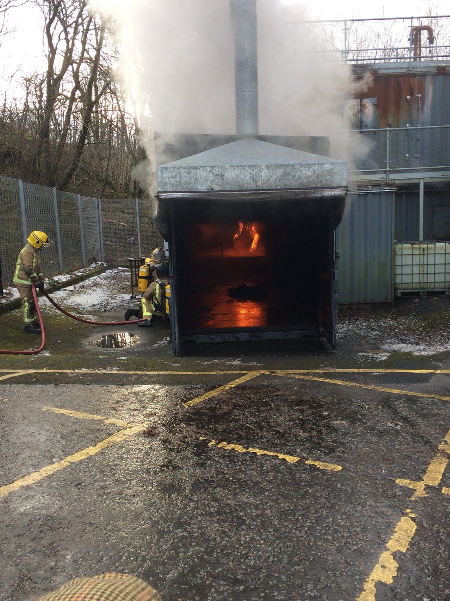 PeterHeath8's tweet photo. Excellent overview by Dr Christine McArthur at Oban fire stn partners event today. Talking about slips, trips &amp; falls and how are working together to prevent these and support communities.👏👏 a very busy &amp; topical session for all. https://t.co/FzAQ1Dypuk