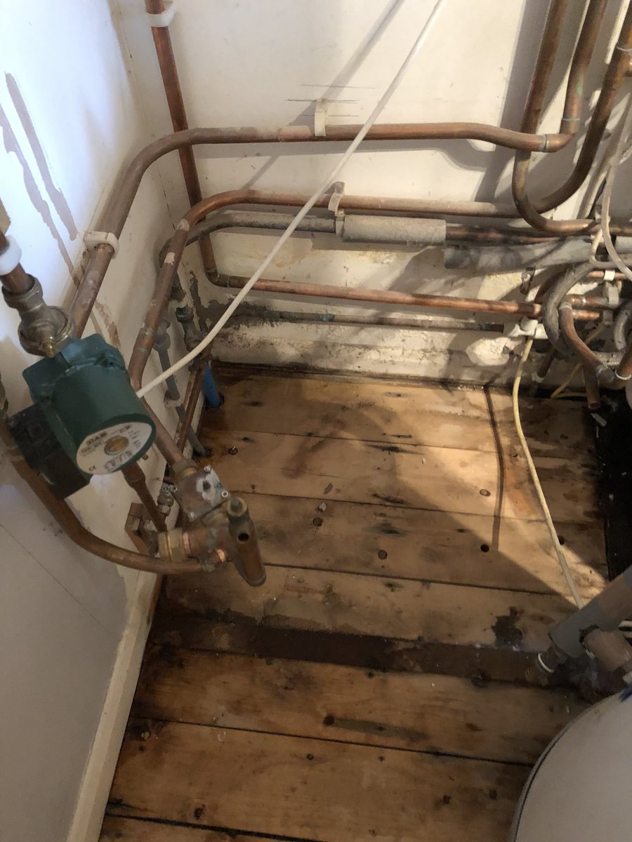 Andy_J_Mayar's tweet photo. Mega flow removed floor up, mains fixed, megaflow back in and all reinstalled, no noise or small paddling pool under the floor. #plumbing #megaflow https://t.co/0Syg5XMBK4