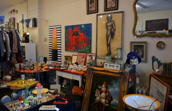 Create the life and style you love with the help of some of these incredible #vintage and #thriftshops, and get the most out of your time in #HudsonNY! jmscollective.com/blog/2018/1/16… …