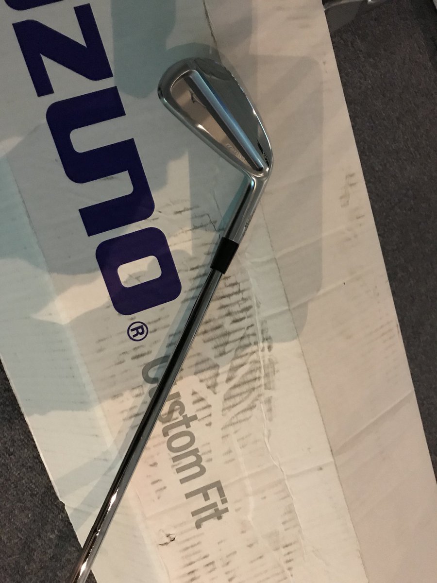 LBrotherhoodPGA's tweet photo. New clubs, new numbers @Mikejtownsend88 @mizunocustomfit @Hollywood_Golf #MP18SC #GapTesting #ThingOfBeauty #LBG https://t.co/Ian5Y9ecws