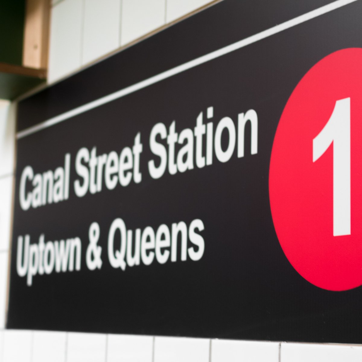 exit_escaperoom's tweet image. Once you&apos;re all aboard, how will you make it off?