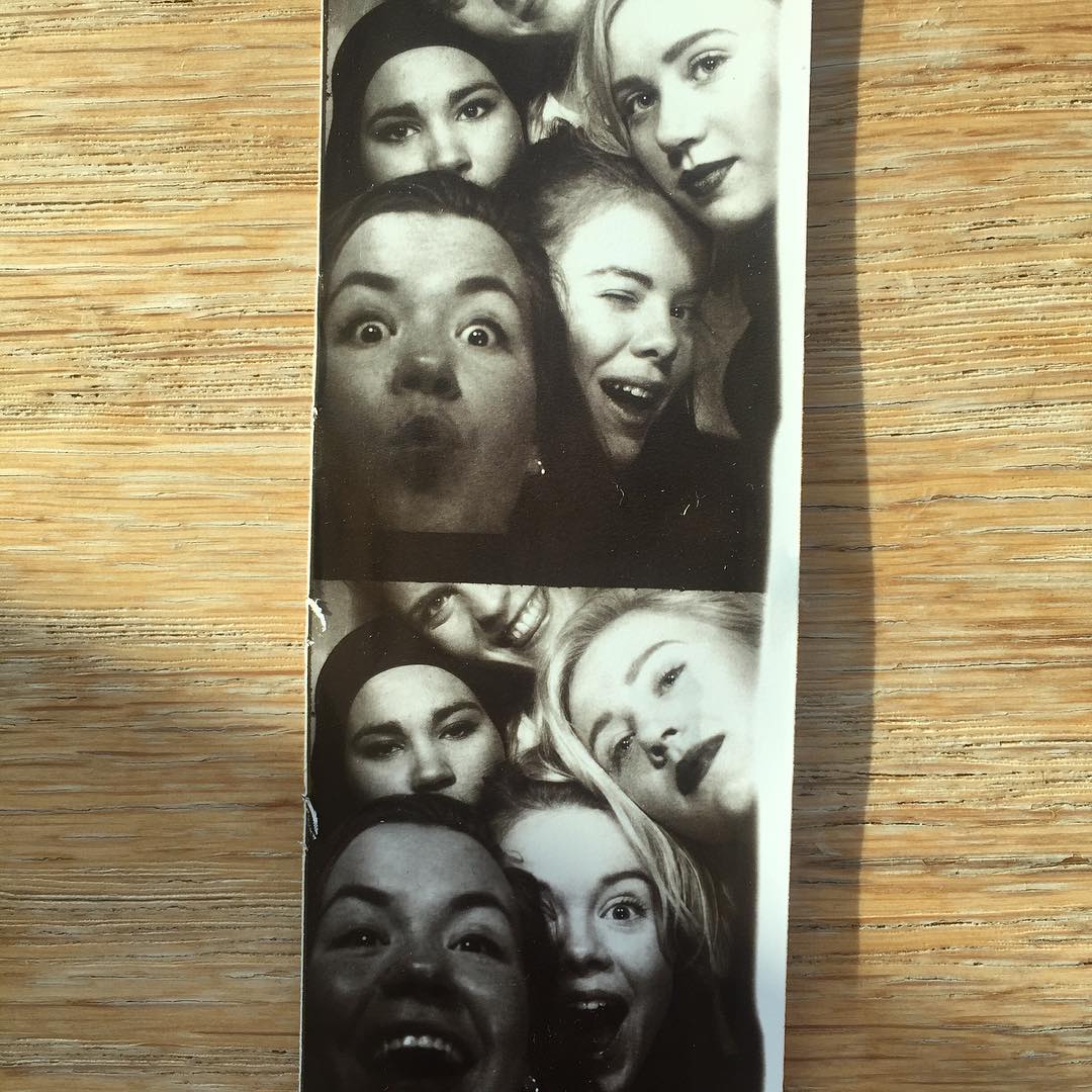 SolstraleSaetre's tweet photo. I wish Skam was still on and we got a polaroid picture of the Girl Squad from the graduation this summer! #skam #evakviigmohn #evamohn #vildehellerudlien #vildelien #noorasaetre #nooraameliesætre #noorasætre #chrisberg #christinaberg #sanabakkoush #thegirlsquad https://t.co/4ot6qSztXE