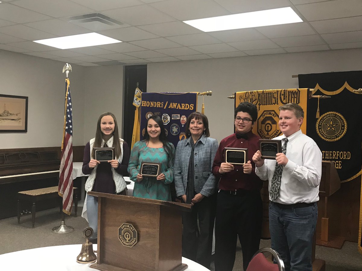 jmcneelyroo's tweet photo. Proud of these Optimist Students of the Month from Hall Middle School!  Jenna Tuley, Clara Gomez, Omar Chehade &amp; Hagen Mayfield.  #whywisd https://t.co/382wtrzFDp